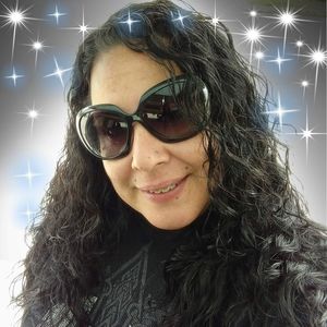 Meet your Posher, Yvette